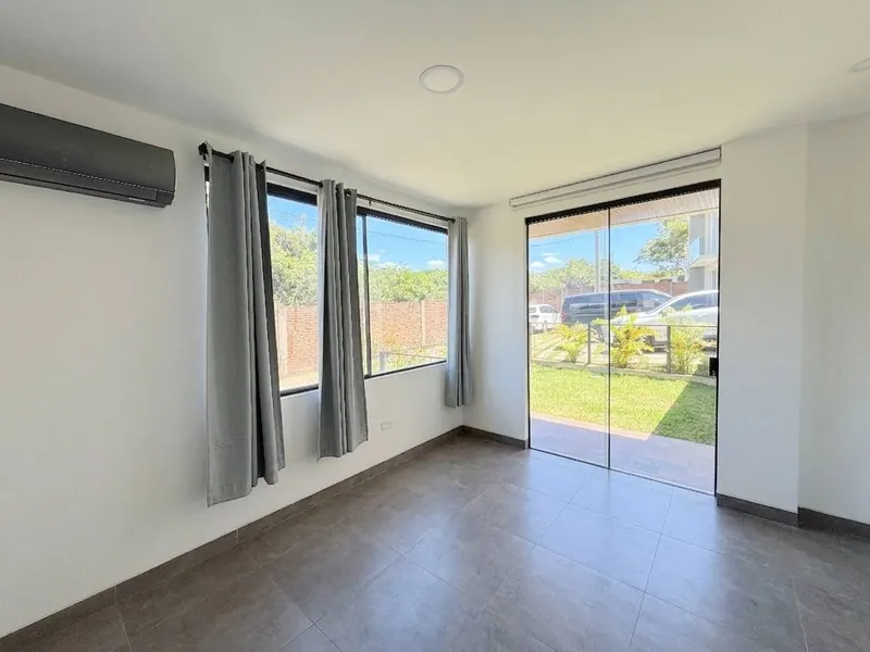 House for sale in the Lomas del Bosque gated community, Urubó: foto 12 de 27