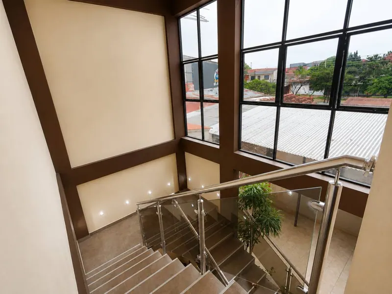 Casa de uso comercial en venta sobre la Av. El Mechero, Plan 3000: foto 12 de 12