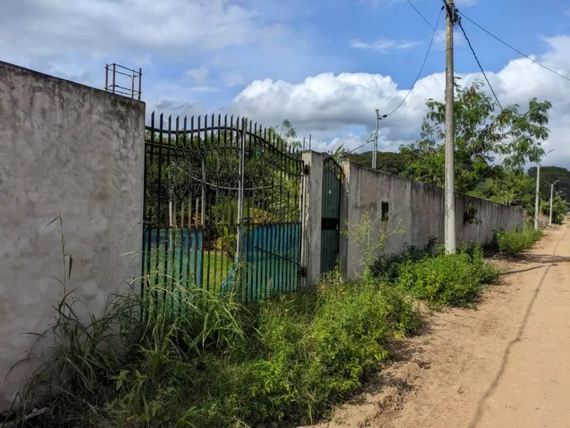 House for sale in Tiquipaya, El Torno, 423.16 m² lot: foto 2 de 3