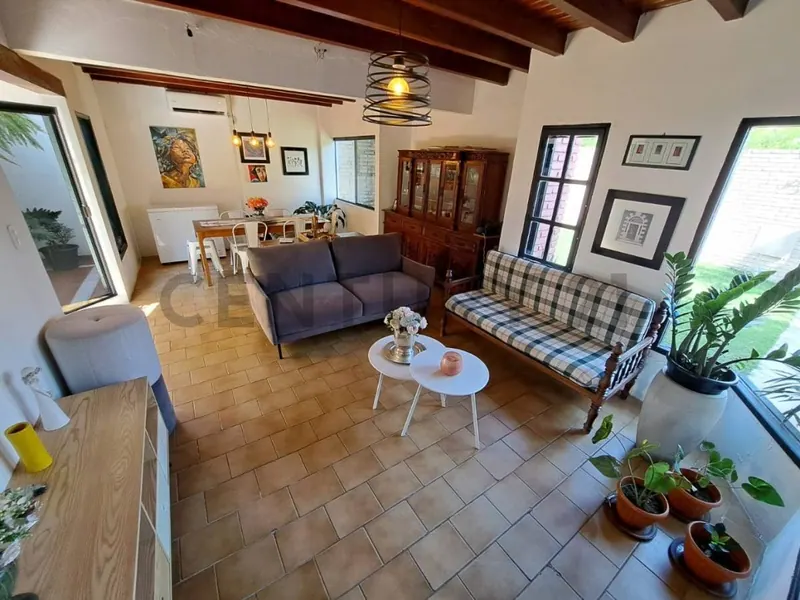 Casa con departamento independiente en venta en la Zona Sur: foto 2 de 7