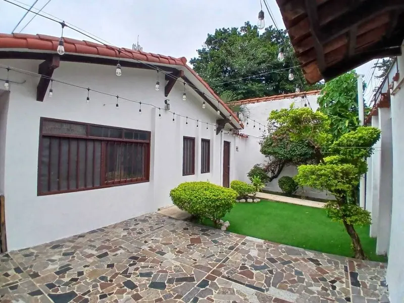 House for sale facing the Parque Urbano, Barrio Los Choferes: foto 1 de 10