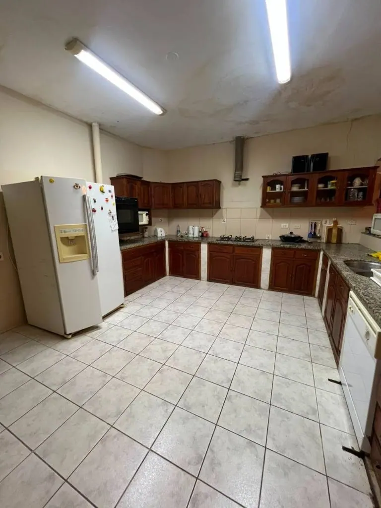 Casa quinta con terreno de 3.148 m² en venta en el Urubó: foto 10 de 15