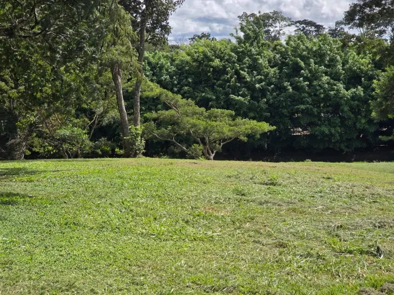 1,020.37 m² lot for sale in Urubó Golf with golf course views: foto 2 de 5