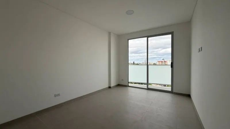 Departamento de 2 dormitorios en venta en Uptown Drei, Equipetrol: foto 2 de 15