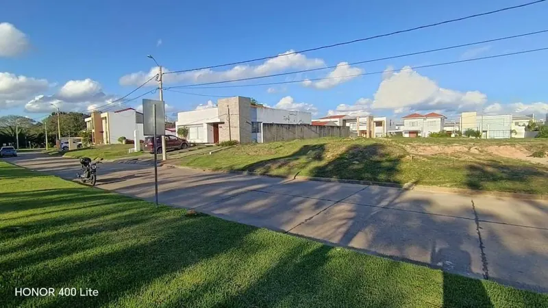 350.20 m² lot for sale in Santa Cruz de la Colina, Urubó: foto 2 de 9