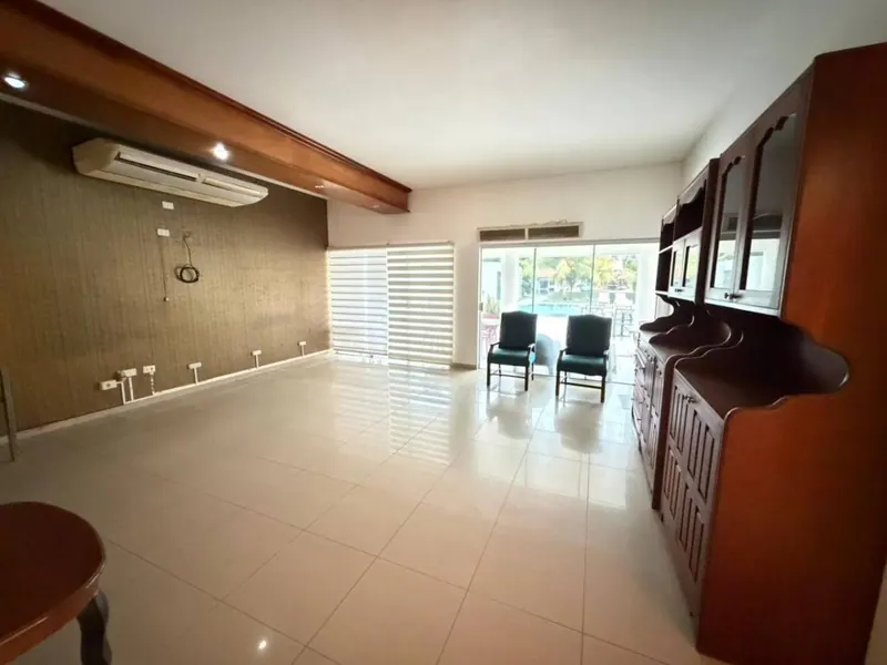 200 m² office for rent at Hotel Terranova, North Zone: foto 6 de 9