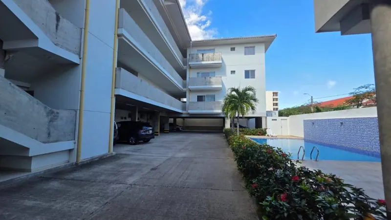 3-bedroom apartment for sale in the Saona gated community: foto 3 de 14