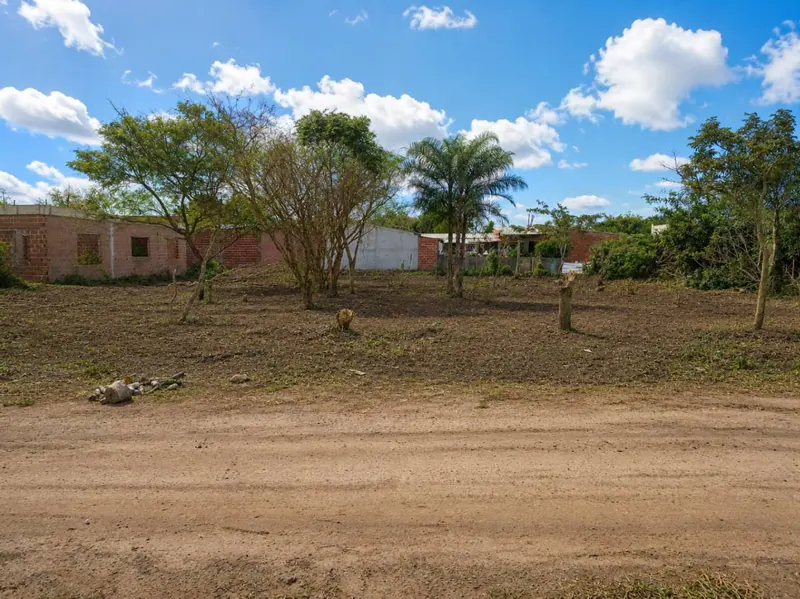 Terreno de 355,7 m² en venta en el final de la av. Montecristo: foto 1 de 2