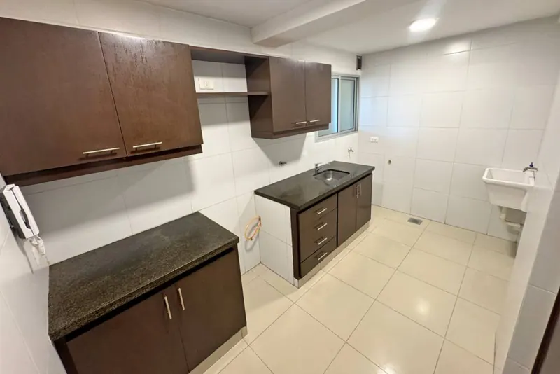 Departamento de 2 dormitorios en venta en el edificio Costanera: foto 4 de 7