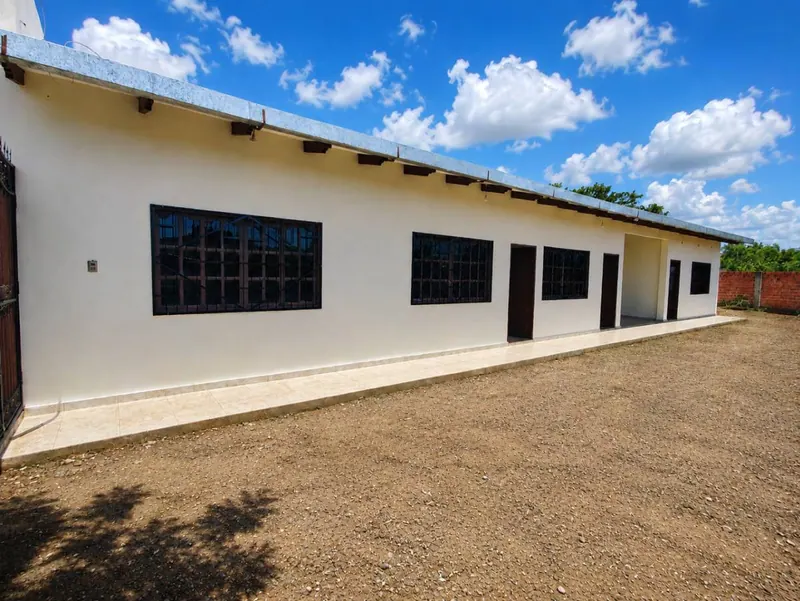 Casa de 3 dormitorios con tienda en venta en Satélite Norte, Warnes: foto 2 de 6