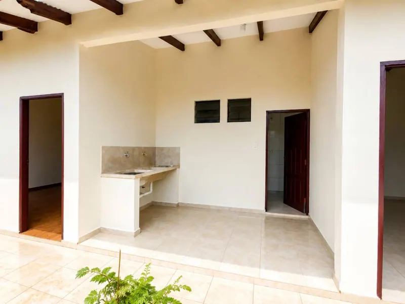 Casa de 3 dormitorios con tienda en venta en Satélite Norte, Warnes: foto 5 de 6