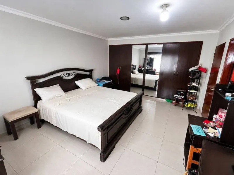 Casa con 3 departamentos independientes en venta en el Alto Olivo: foto 6 de 17