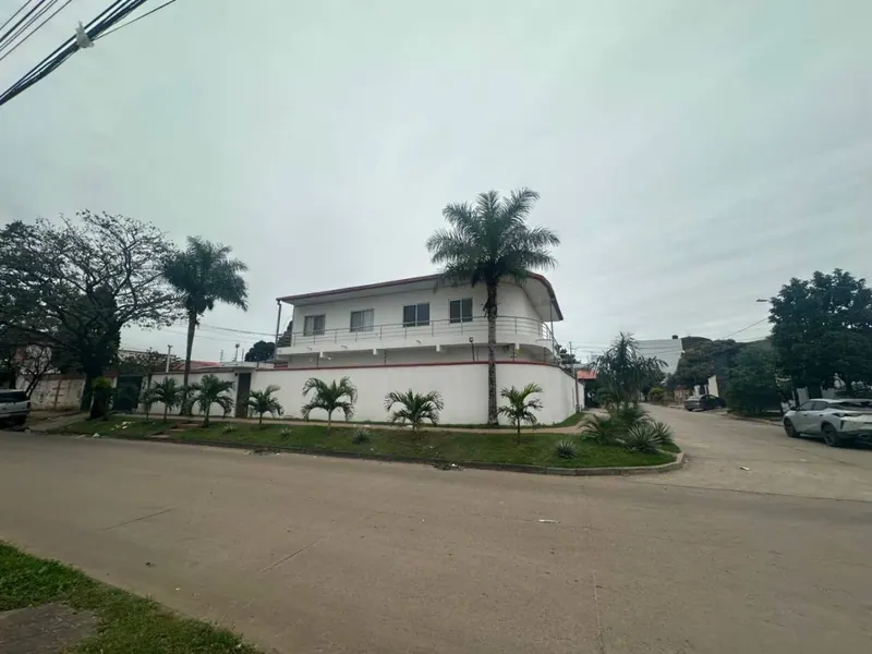 Local comercial en venta en Villa Primero de Mayo, 664,59 m²: foto 2 de 28