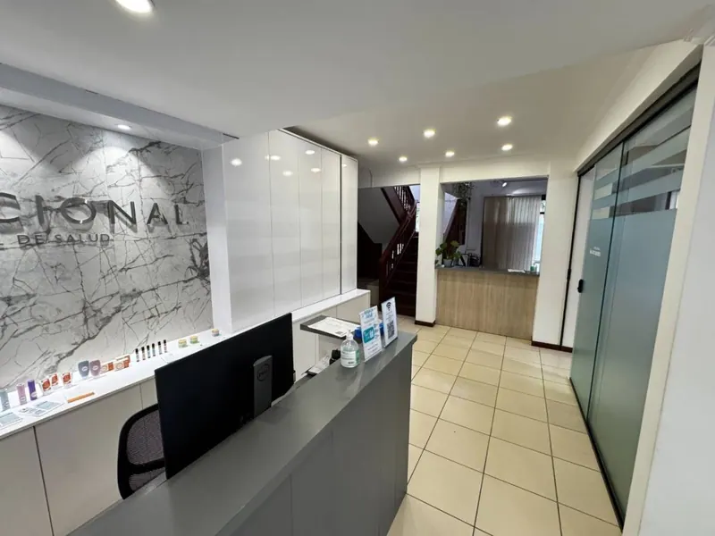 4-bedroom house for sale on Avenida Beni, North Zone: foto 12 de 27