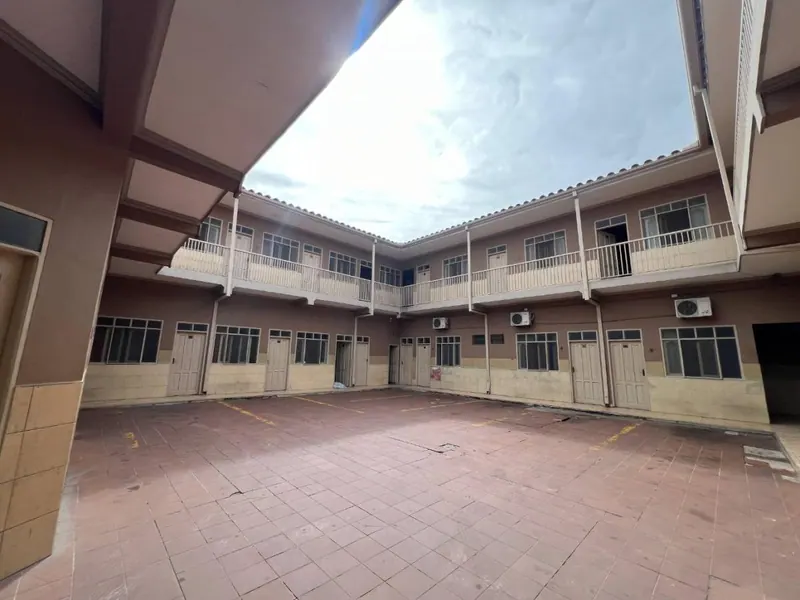 Alojamiento de 25 habitaciones en venta en el 4to anillo y av. Piraí: foto 3 de 16
