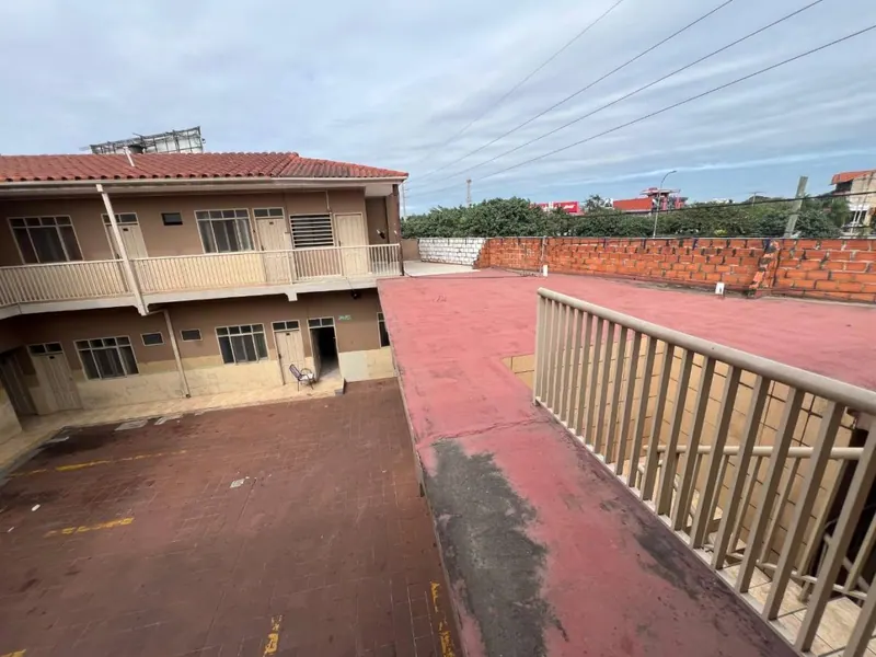 Alojamiento de 25 habitaciones en venta en el 4to anillo y av. Piraí: foto 11 de 16