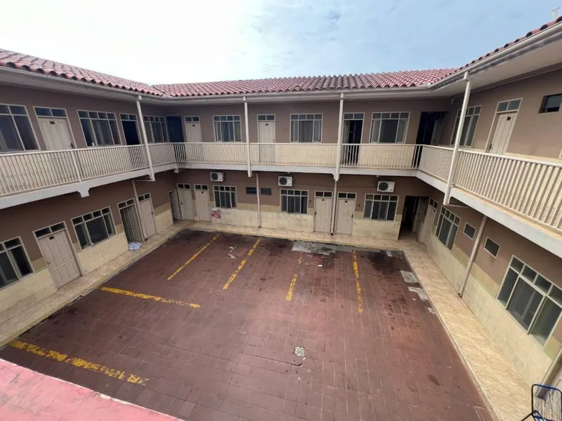 Alojamiento de 25 habitaciones en venta en el 4to anillo y av. Piraí: foto 14 de 16