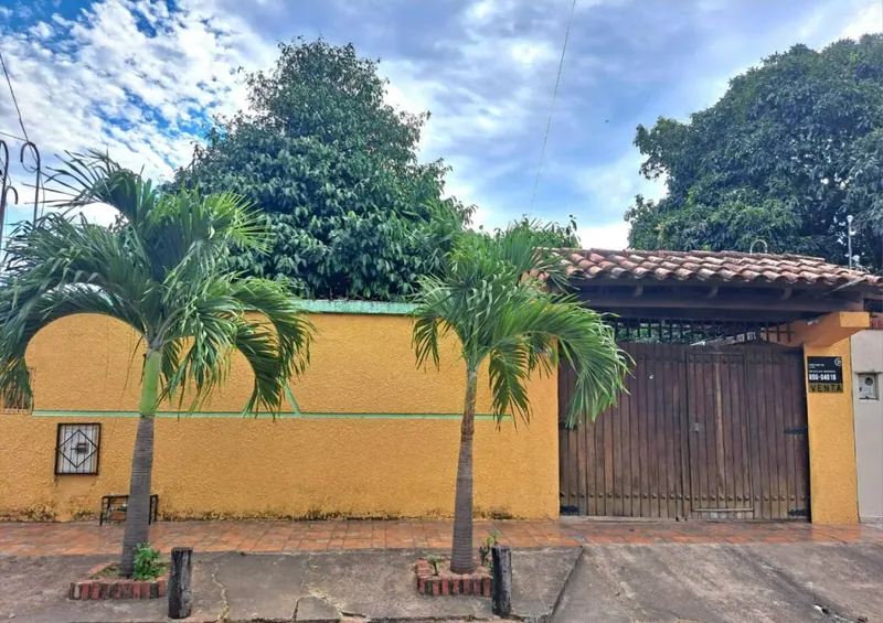 Casa de 4 dormitorios en venta en la Zona Sur, av. Santos Dumont: foto 2 de 10