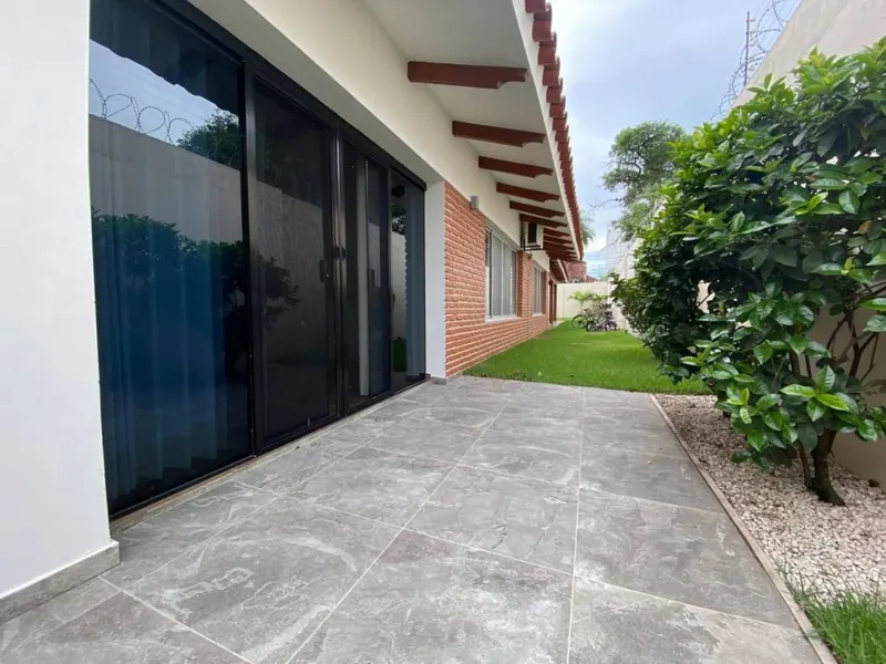 Casa en venta sobre la Av. Barrientos, Urbarí, Zona Sur: foto 16 de 19