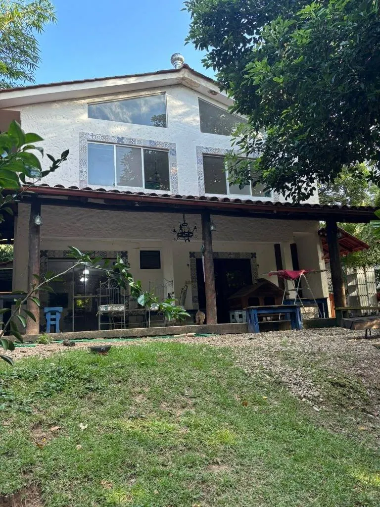 Casa quinta de 4 dormitorios en venta en Laguna Azul, La Guardia: foto 6 de 10