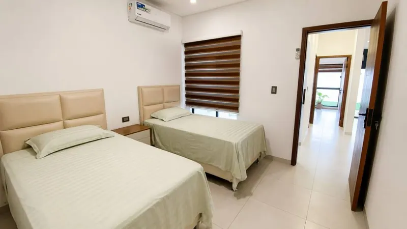 Casa de una planta con 3 dormitorios en venta en la Zona Norte: foto 8 de 23