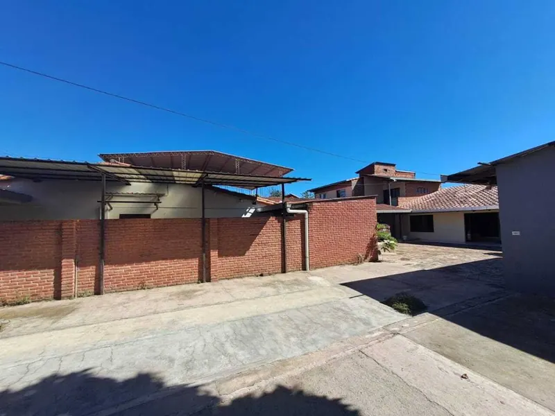 Two houses on one lot for sale in Luján, East Zone: foto 3 de 27