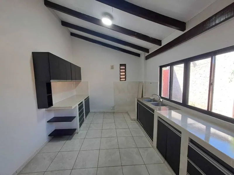 Two houses on one lot for sale in Luján, East Zone: foto 10 de 27