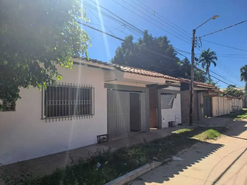 Two houses on one lot for sale in Luján, East Zone: foto 17 de 27