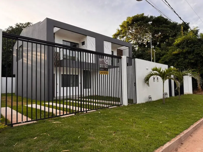 Casa de 3 dormitorios en venta en Cotoca, barrio Paraíso: foto 2 de 9