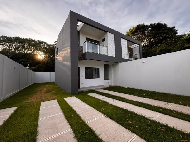 Casa de 3 dormitorios en venta en Cotoca, barrio Paraíso: foto 6 de 9