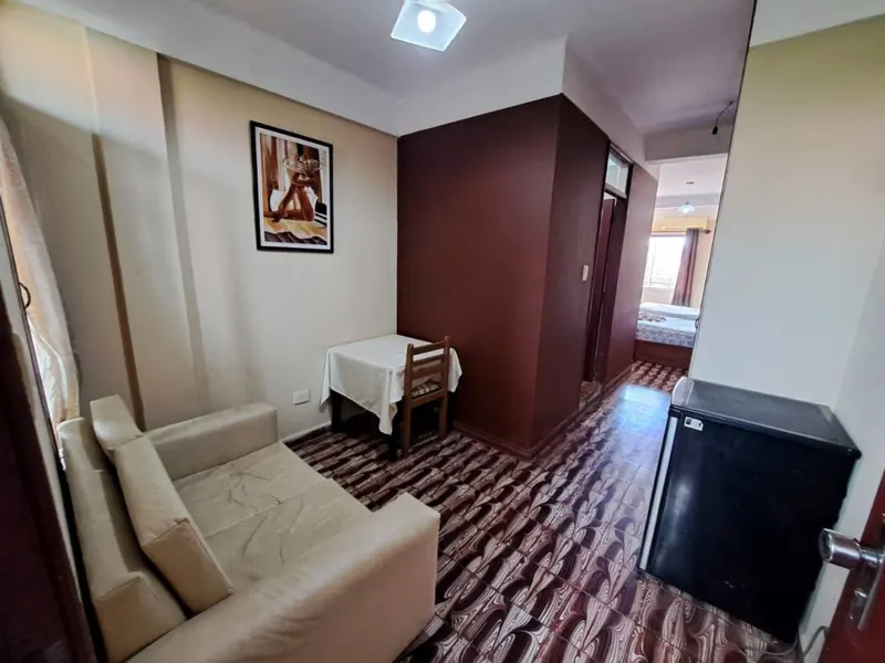 Hotel en venta sobre la Av. Cañoto, primer anillo, 2.175,62 m²: foto 8 de 12