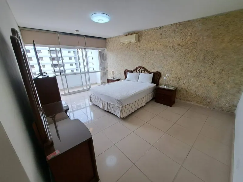 Departamento amoblado de 3 dormitorios en alquiler en condominio: foto 6 de 9