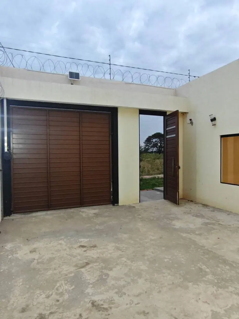 Casa de 3 dormitorios en venta en la urbanización Sumuque VII, Cotoca