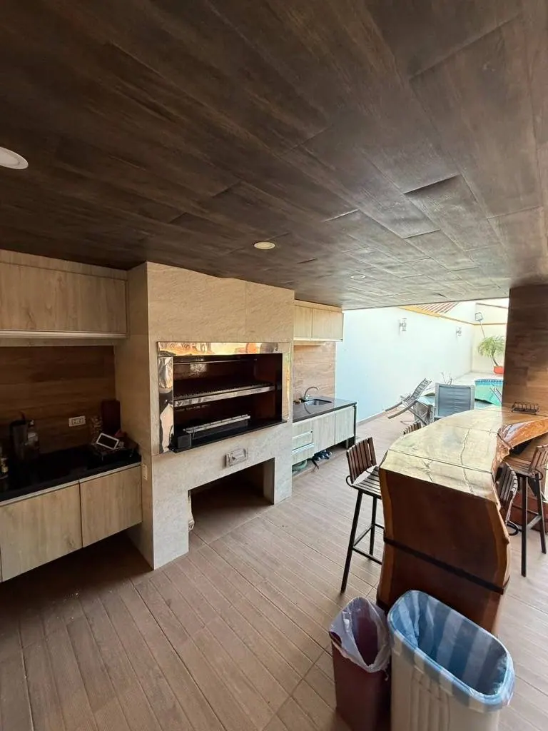 500 m² house for sale in the El Sirari development, Equipetrol: foto 6 de 7