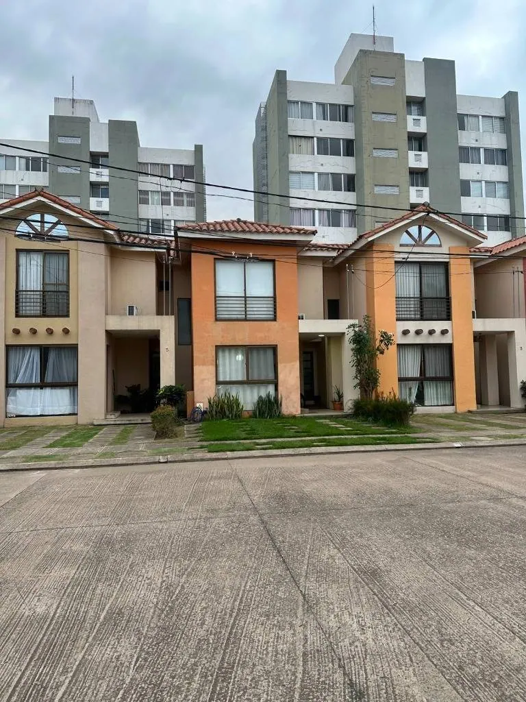 3-bedroom house for sale in the Siena gated community, North Zone: foto 1 de 25