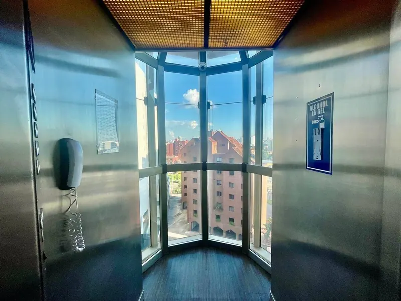 Departamento amoblado de 2 dormitorios en venta en Equipetrol, Yotau: foto 8 de 25