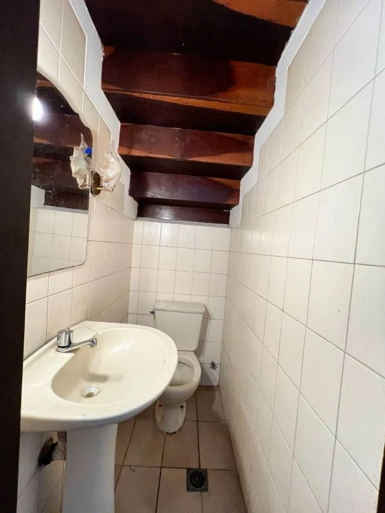 Casa en venta entre 1er y 2do anillo, calle El Cerro, Zona Este: foto 6 de 13