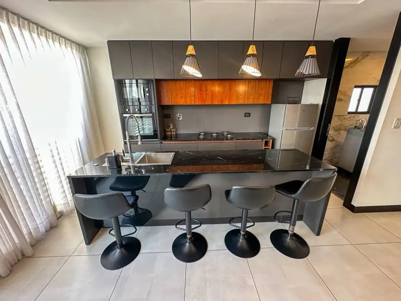 Penthouse de 2 dormitorios en venta en la torre Ara, Zona Oeste: foto 2 de 15