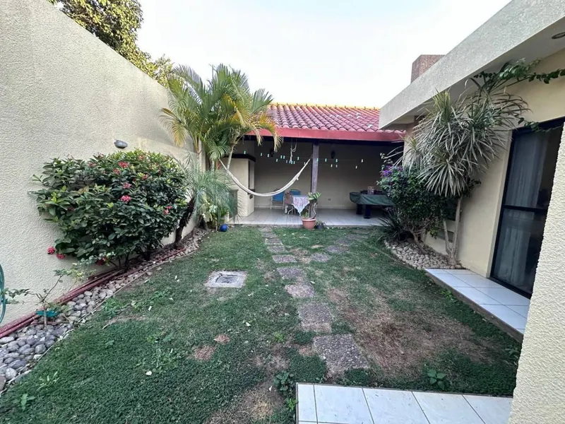 4-bedroom house for anticrético in the Exprinter gated community: foto 12 de 18