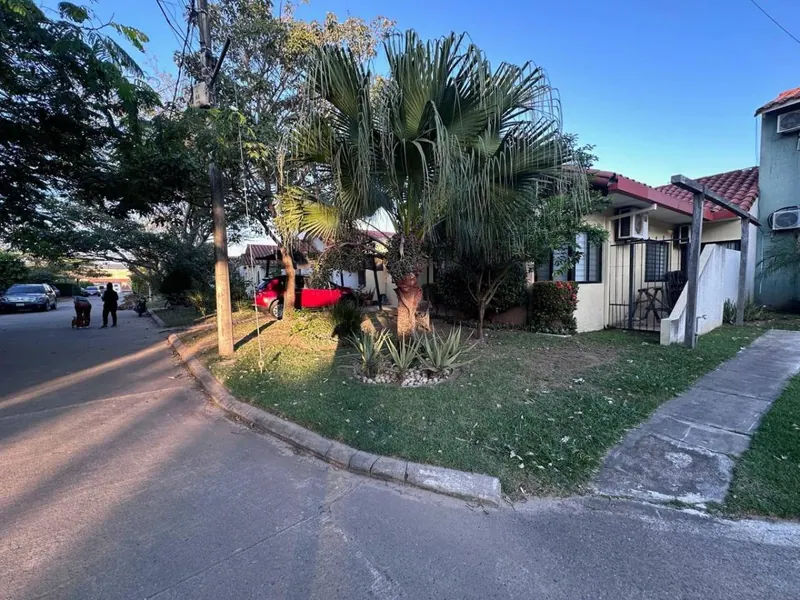 4-bedroom house for anticrético in the Exprinter gated community: foto 18 de 18