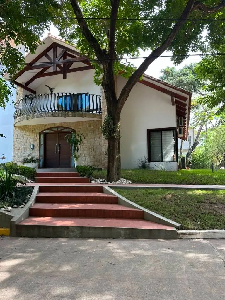 Casa en venta en el condominio Parque Floresta, Zona Oeste: foto 1 de 30