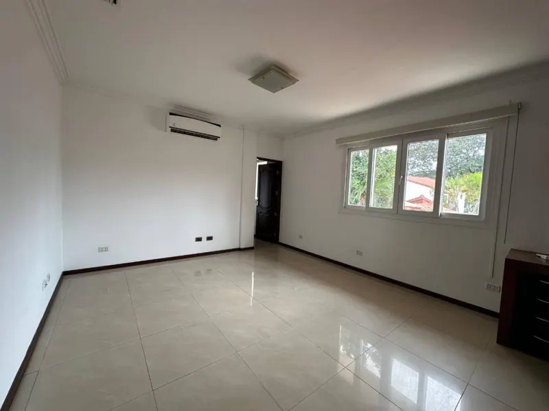 4-bedroom house for sale in the Ciudad Jardín gated community: foto 4 de 16