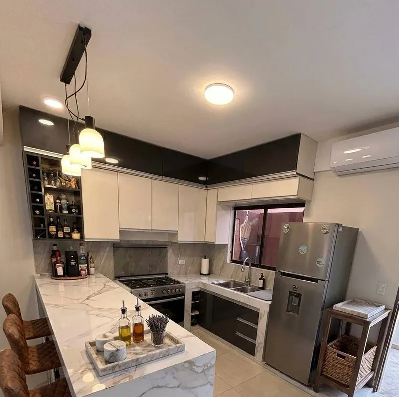 3-bedroom house with commercial space for sale in Cotoca: foto 3 de 6