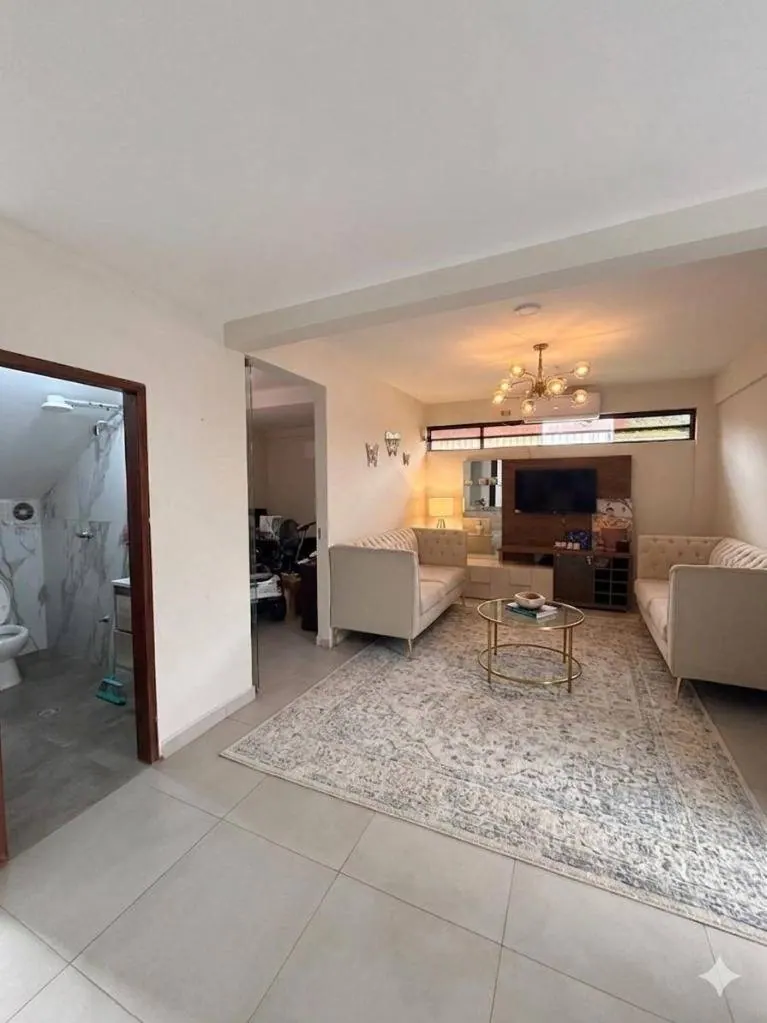 3-bedroom house with commercial space for sale in Cotoca: foto 4 de 6