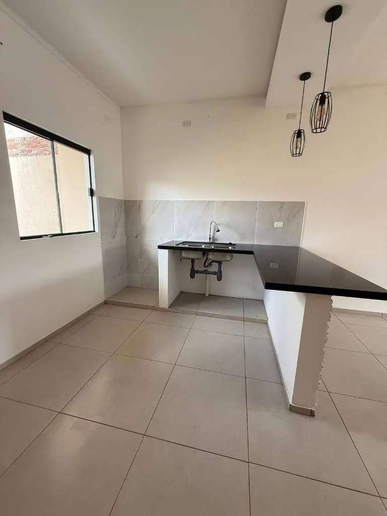 Casa de 2 dormitorios en venta en Cotoca, 76 m² construidos: foto 3 de 7