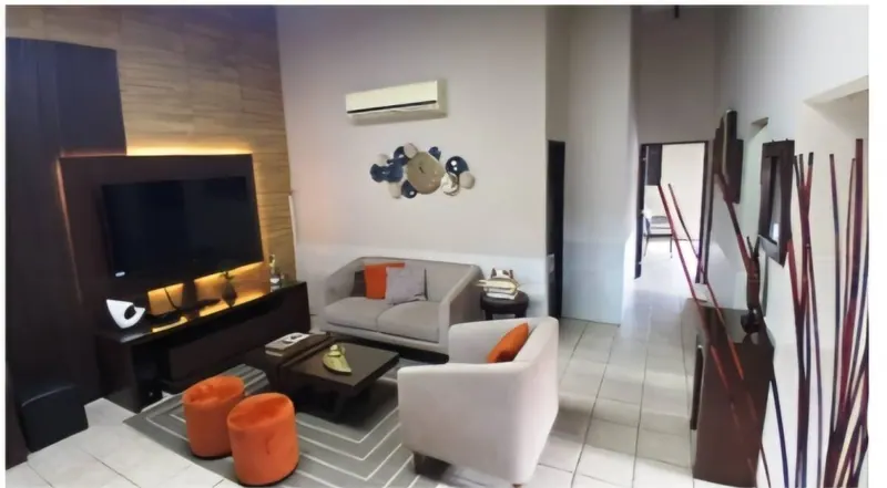 Furnished 3-bedroom house with pool for sale in the East Zone: foto 2 de 13