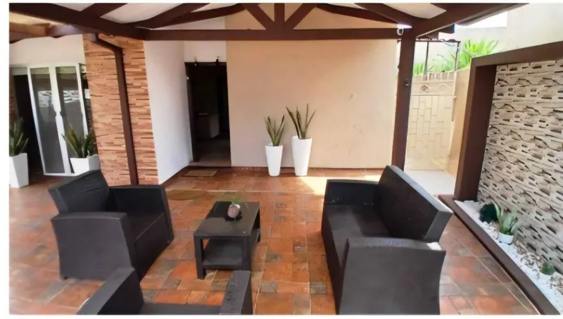Furnished 3-bedroom house with pool for sale in the East Zone: foto 5 de 13