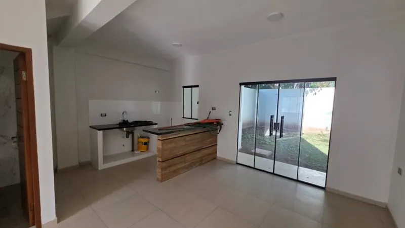 Casa de 3 dormitorios en venta en el 2do anillo de Cotoca: foto 4 de 6