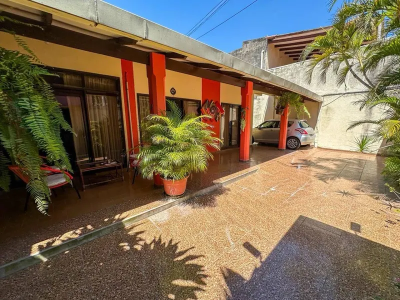5-bedroom house for sale facing Parque Urbano, mixed use: foto 5 de 7