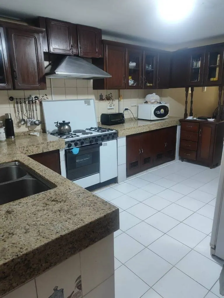 Casa de 3 dormitorios con consultorio en venta en el barrio Ramafa: foto 4 de 21